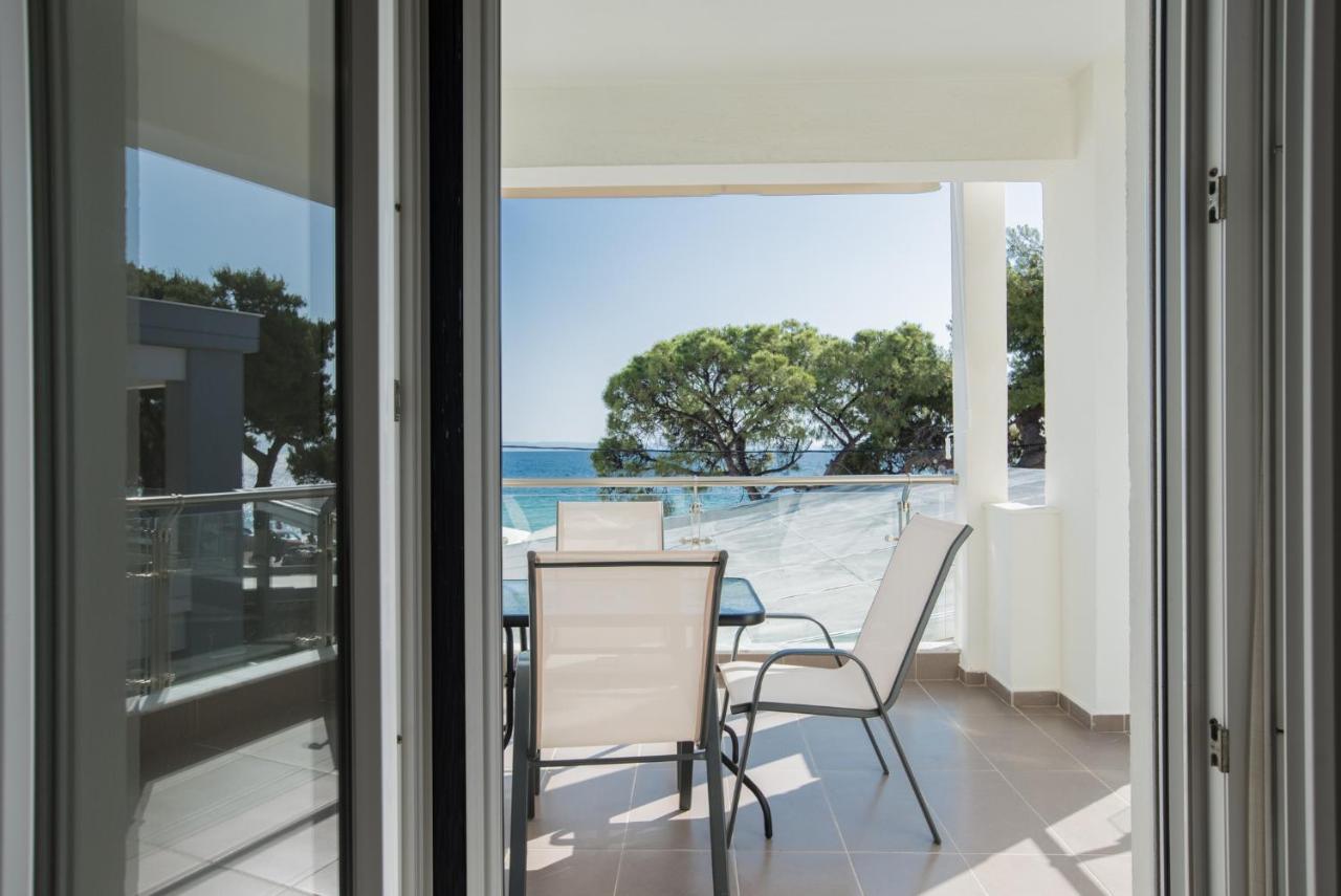 Vertigo Seaside Apartments Nikiti  Exterior photo